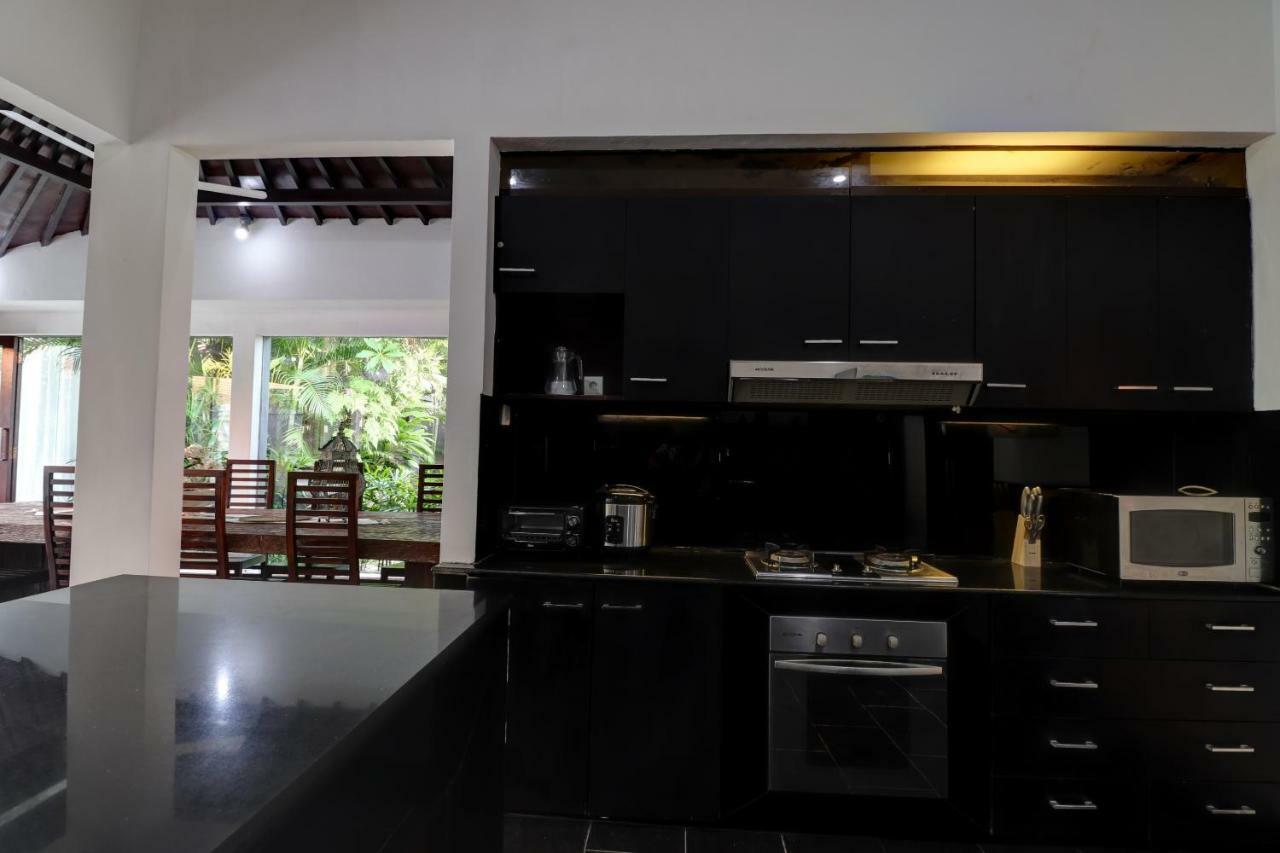 Casa Priya Canggu ภายนอก รูปภาพ